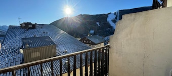 Luxurious 4-room chalet-style apartment. Cœur station d'Auron, 10 pers.