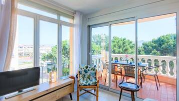 Căn hộ | Ban công