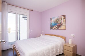 Apartament | 2 dormitoris i planxa i posts de planxar