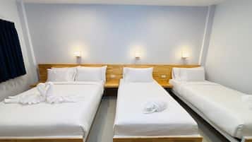 Family Studio | Premium bedding, down duvets, Select Comfort beds, free minibar