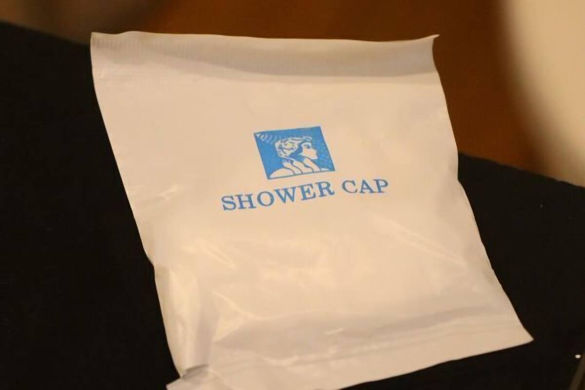 Bathroom amenities | Free toiletries, hair dryer, slippers, towels