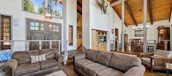 The Sportsman: 5BR, Hot Tub, Sauna, Pets