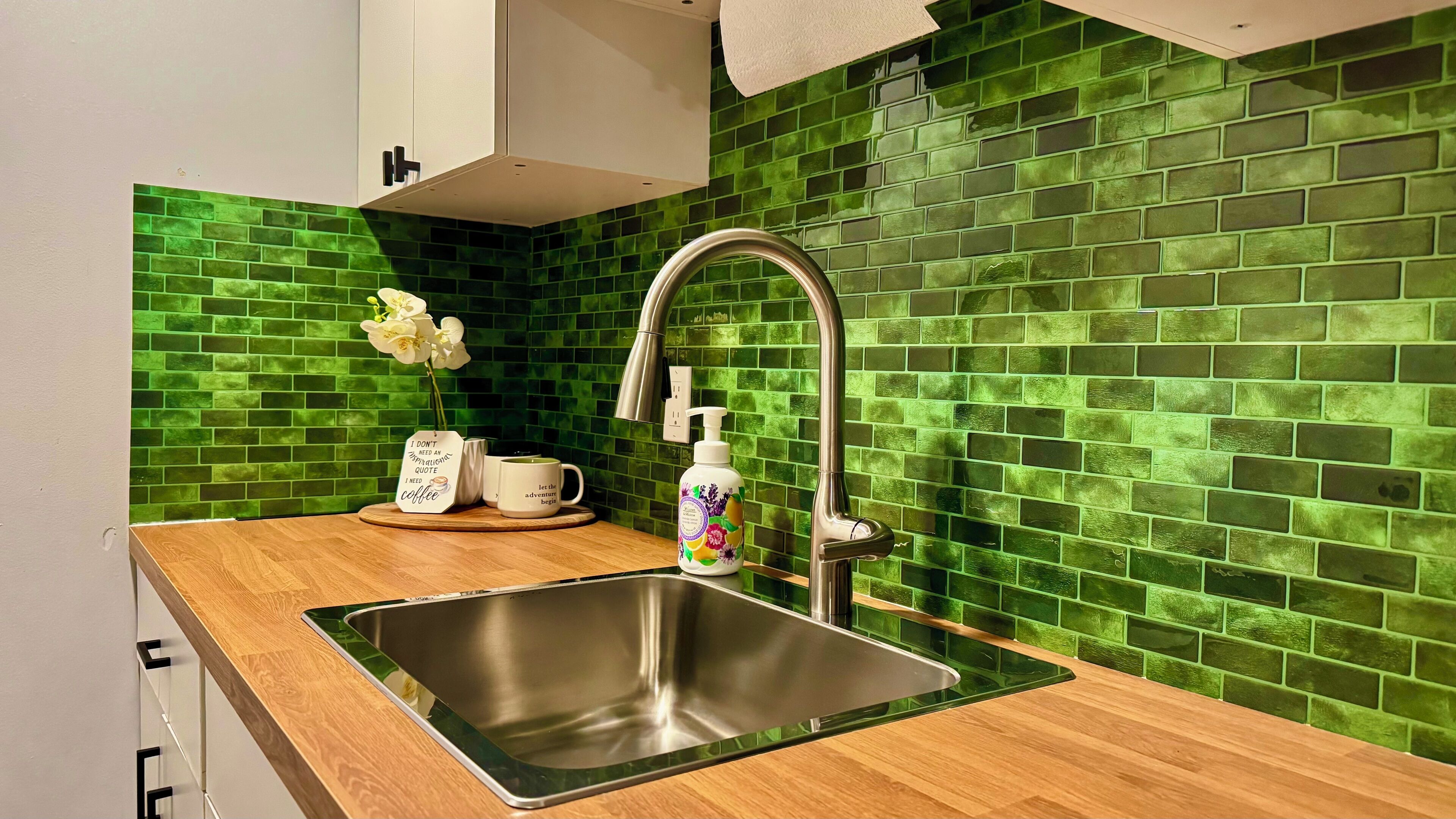 冰箱、微波炉、烤箱、炉灶