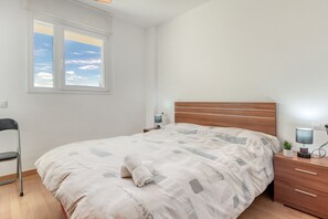Apartment | 2 bedrooms, iron/ironing board - Charming Apartment With Patio (Roses)