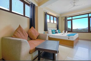 Deluxe Room, Valley View | 1 bedroom, laptop workspace, free WiFi