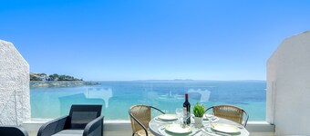 Beachfront Apartment in Platja Almadrava