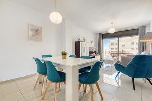 Apartment | Dining - Apartment in Roses Near Sandy Beach (Roses)