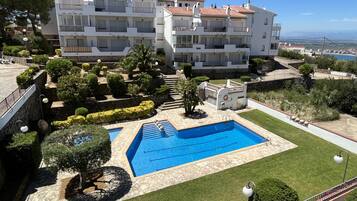 Apartment | Pool | Outdoor pool