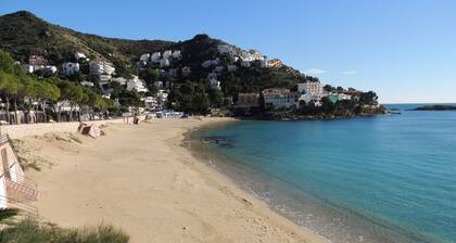 Duplex Apartment in Palau-saverdera