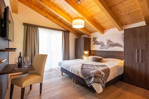 Apartment | Living room - Apartment in Salzburg With Private Balcony (Wagrain)