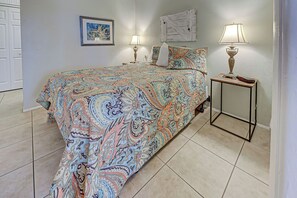 1 habitación, escritorio, tabla de planchar con plancha y wifi gratis