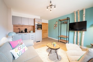 Family Apartment, Balcony, City View | Living area