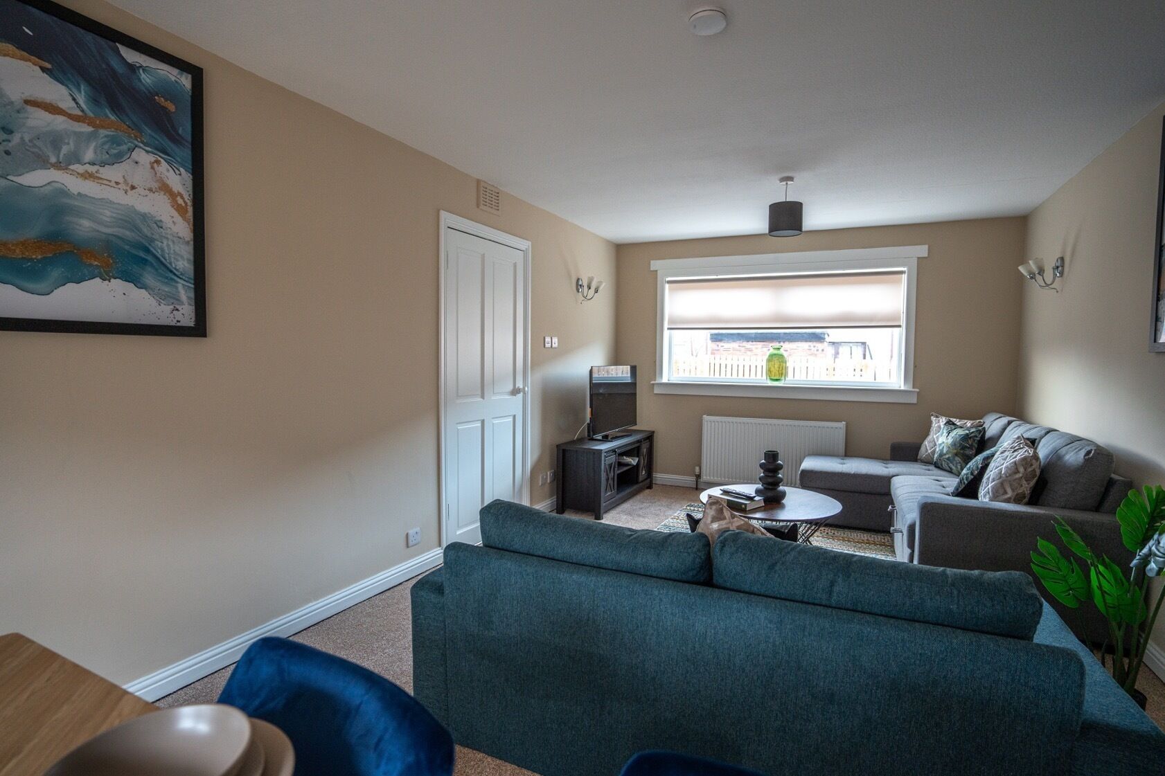 Grangemouth 3br Home | 5 Beds | Sleeps 7 - Falkirk
