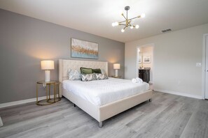 5 soverom, strykejern/-brett, reiseseng for barn og wi-fi