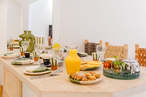 Dining - Large Modern Townhouse with Furnished Rooftop and Heated Pool (Marrakech)
