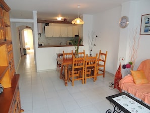 Apartment | Dining