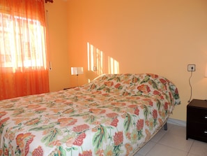 Apartment | 2 bedrooms, iron/ironing board - Cozy Apartment With Furniture (Roses)