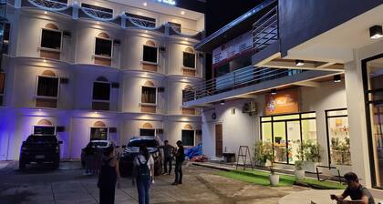 Downtown Getaway: Cozy Stay by Miss Sophie's - 3minAirport/1minCapitol/AC/Wifi+