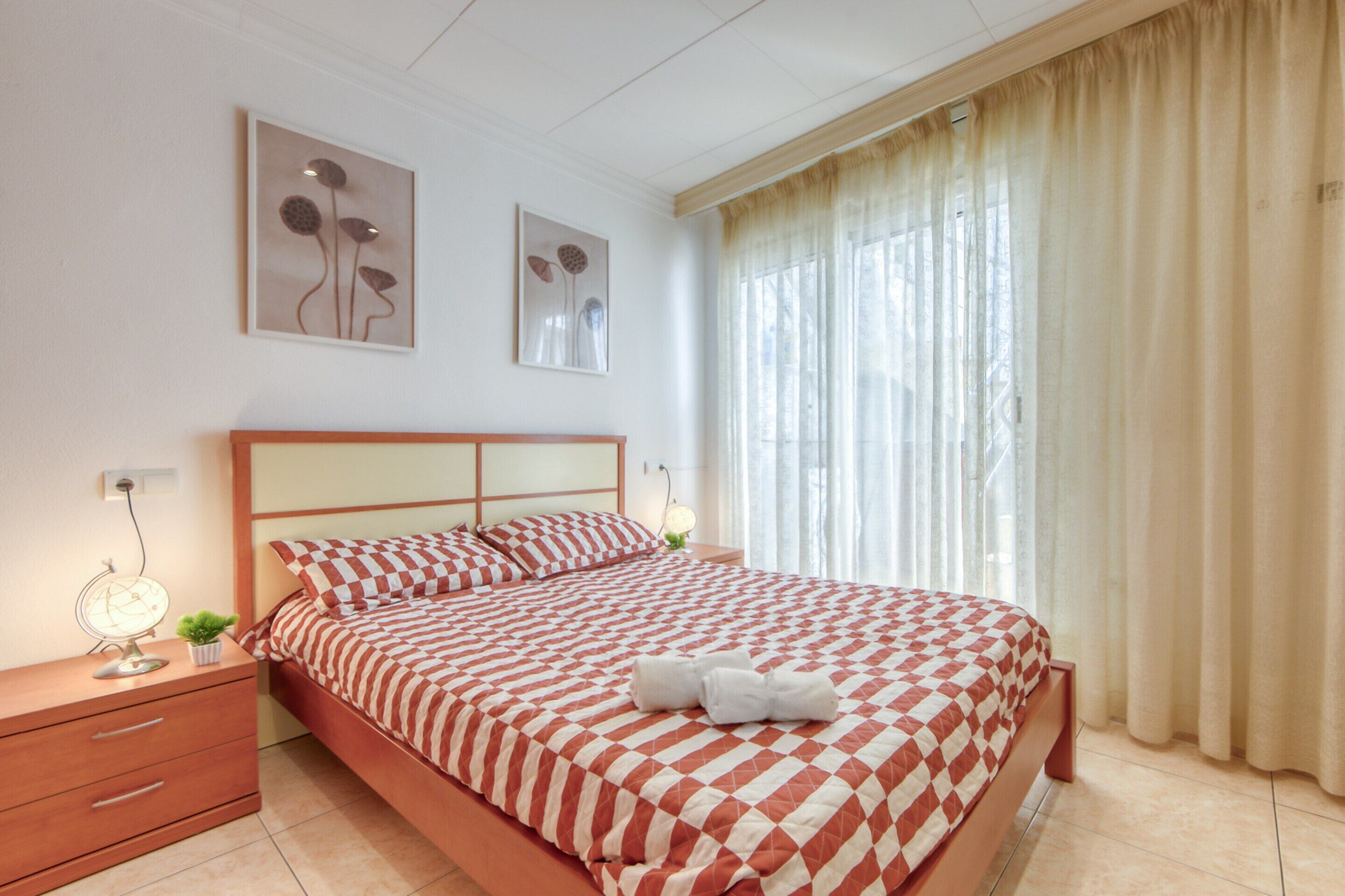 Apartment | 2 bedrooms, iron/ironing board