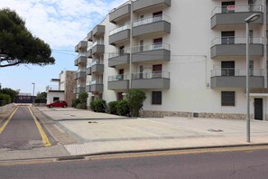 Apartment | Exterior - Apartment in Roses on the Beachfront (Roses)