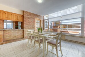 تناول الطعام