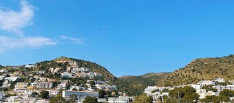 House in Empuriabrava With Private Pool