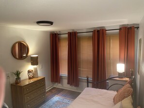 2 bedrooms, in-room safe, iron/ironing board, free WiFi