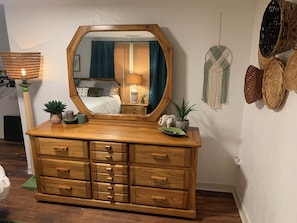2 Schlafzimmer, Zimmersafe, Bügeleisen/Bügelbrett, kostenloses WLAN