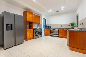 Fridge, microwave, oven, dishwasher