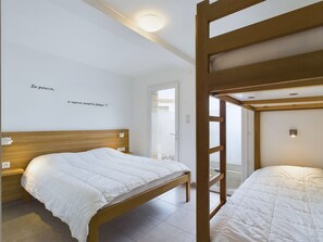 3 bedrooms, free WiFi, wheelchair access
