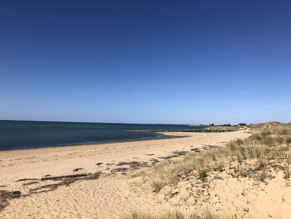 Tæt på stranden