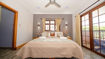 3 chambres, coffres-forts dans les chambres, bureau