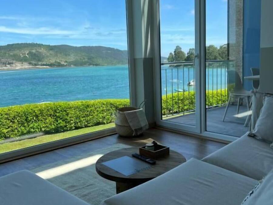 In-room safe, soundproofing, free WiFi