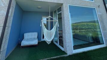 Premium House, Balcony, Sea View | In-room safe, soundproofing, free WiFi