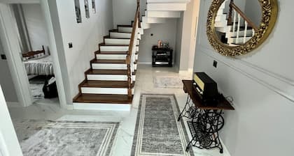 Garden House Villa