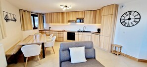 Interior - 1st floor, balcony, parking, tv, ski locker, 74m², Montalbert (La Plagne)