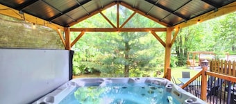 Chalet au bord de l'eau avec spa, beaucoup d'activités à proximité