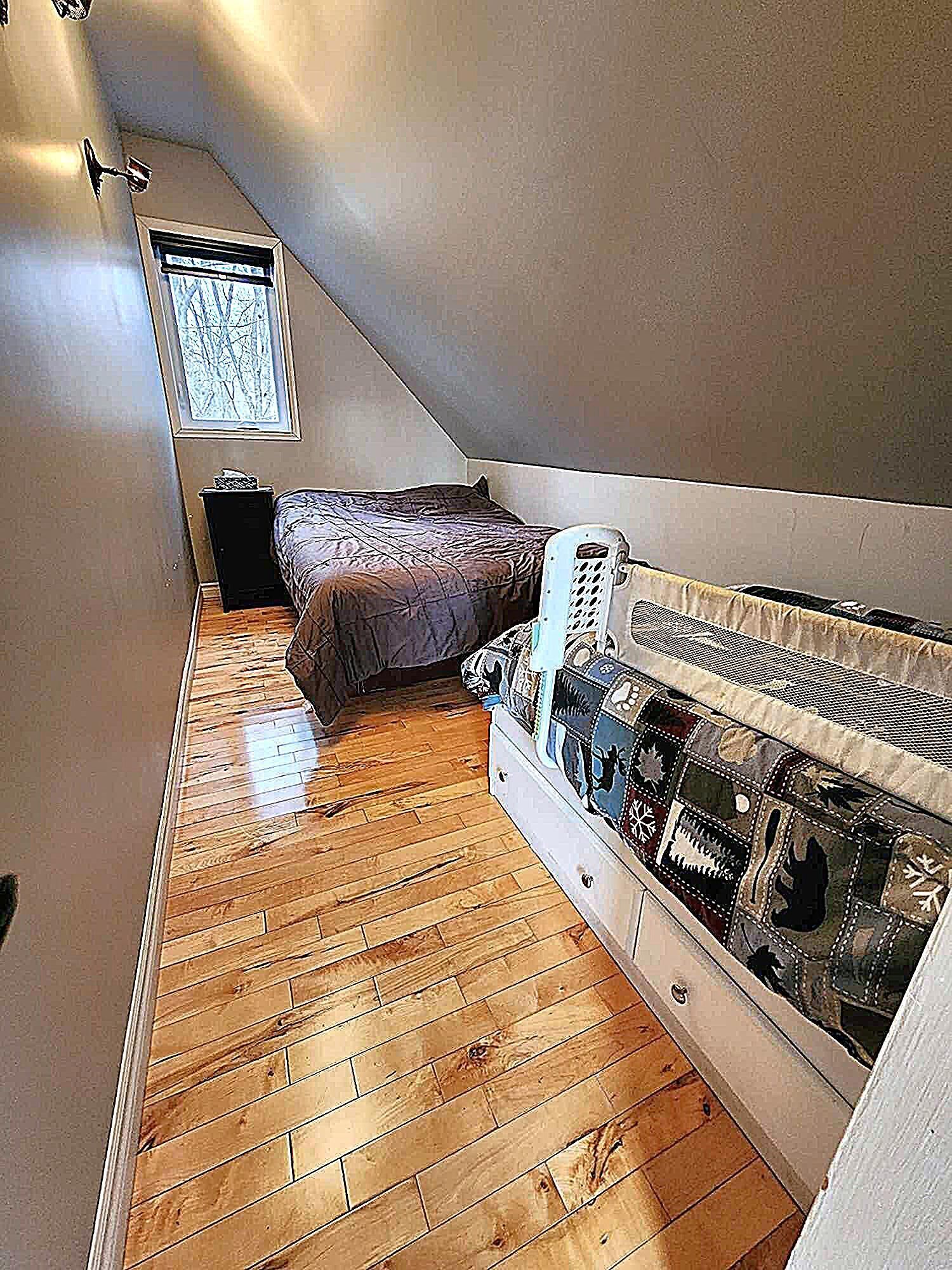 2 間睡房、熨斗/熨衫板、可攜式嬰兒床、免費 Wi-Fi