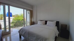 Literie de qualité supérieure, surmatelas, minibar