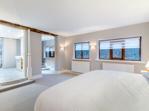 4 Schlafzimmer, kostenloses WLAN, Bettwäsche