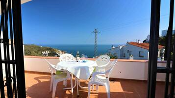 Căn hộ | Ban công