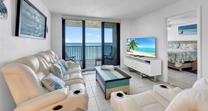 Ocean front 2-bedroom 2 bath condo, spectacular views, fully furnished