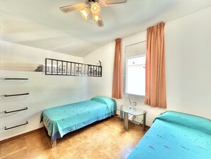 2 bedrooms