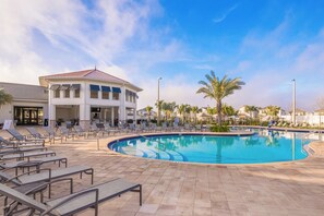 Pool - ♡ 4BR/3BA w/2 King Beds Villa in a Resort Water Park w/Heated Pool ♡ (Kissimmee)