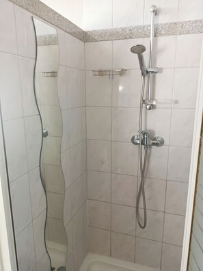 Handtücher, Toilettenpapier