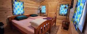 WiFi, bed sheets