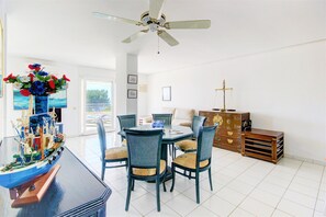 Apartment | Dining