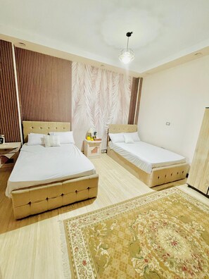 Basic Double Room | Desk, free WiFi - Kemt pyrimds view  (Giza)