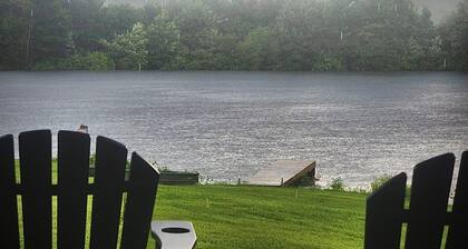 Pet Friendly Lake House with King Master Suite