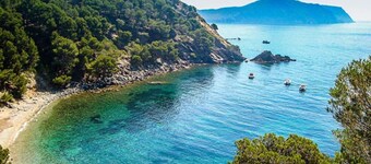 Apartment in Roses Near Sandy Beach